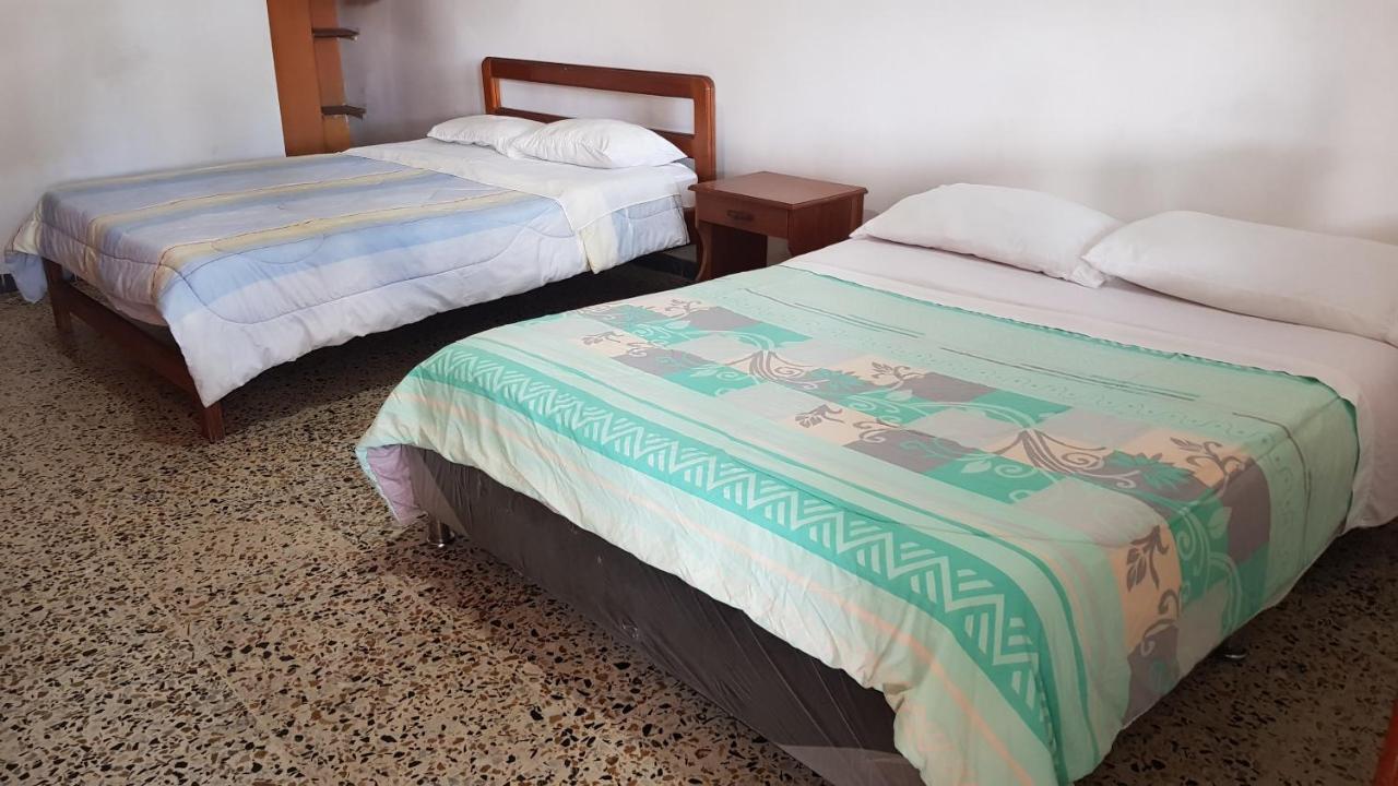 Balneario Chorillano Hotell Villavicencio Exteriör bild