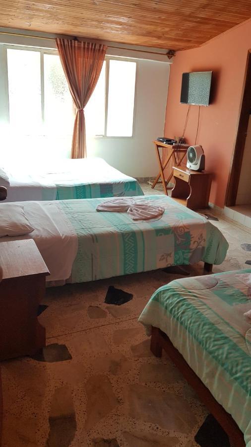 Balneario Chorillano Hotell Villavicencio Exteriör bild