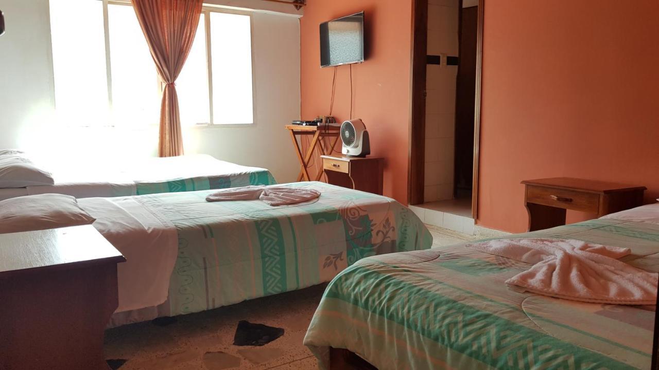 Balneario Chorillano Hotell Villavicencio Exteriör bild