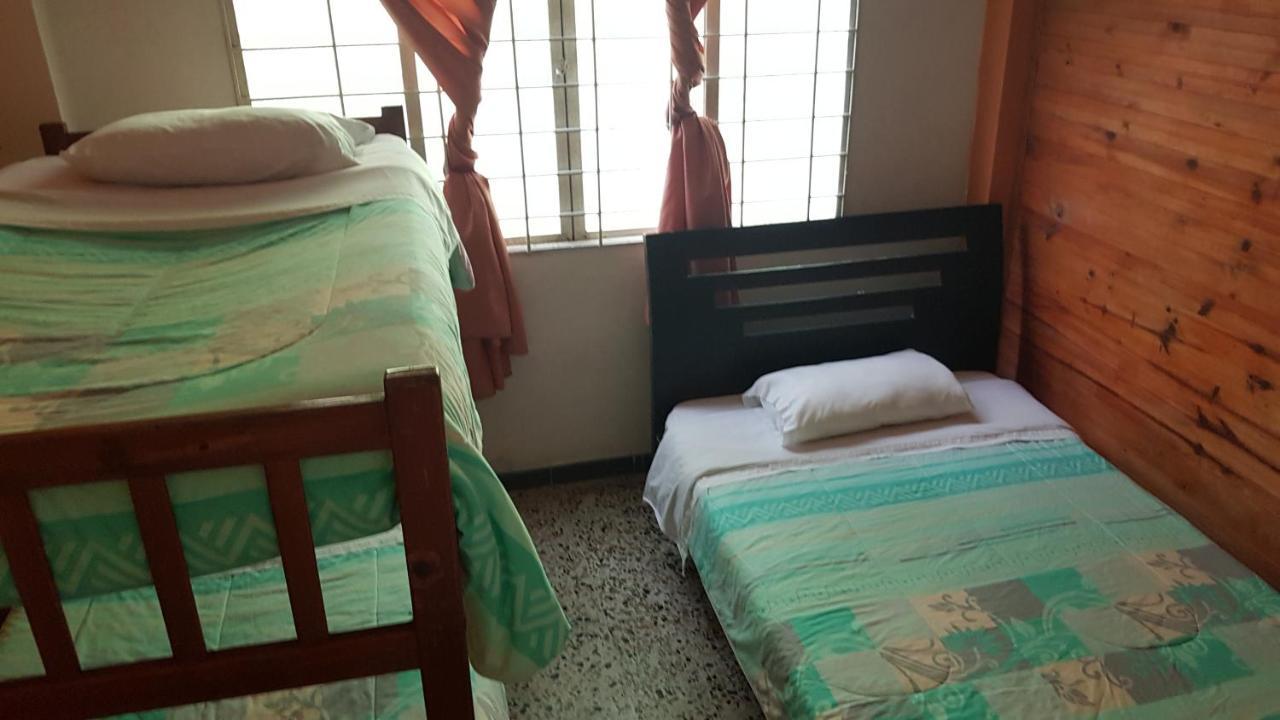 Balneario Chorillano Hotell Villavicencio Exteriör bild