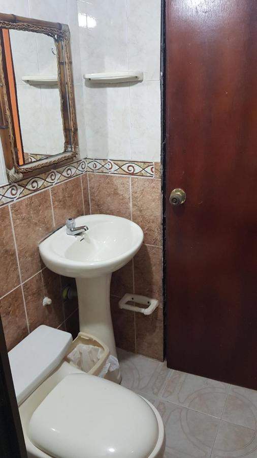 Balneario Chorillano Hotell Villavicencio Exteriör bild