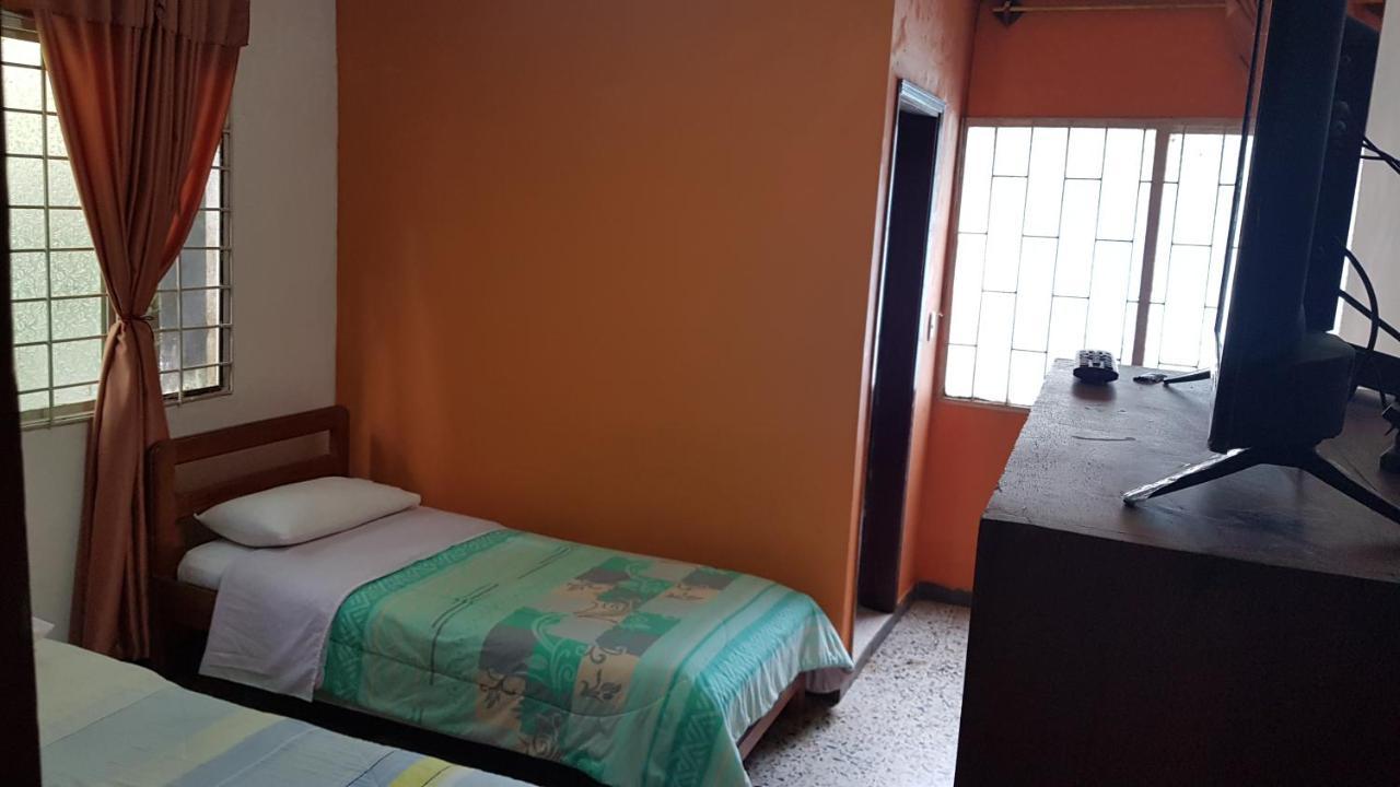 Balneario Chorillano Hotell Villavicencio Exteriör bild